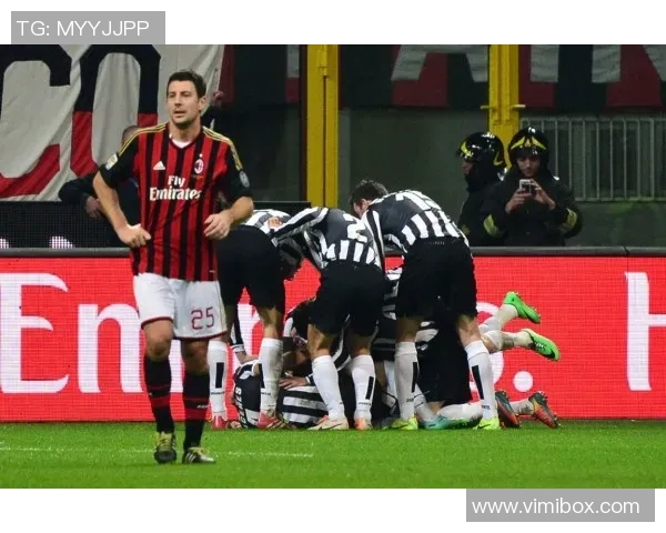 欧联杯激战回顾拜仁逆转阿森纳红牌争议引发全场热议