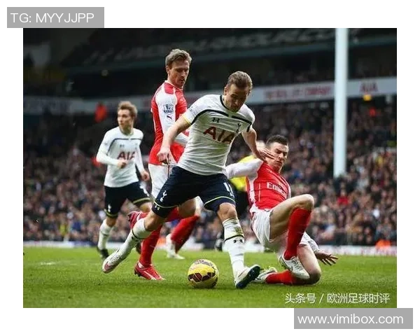 西甲焦点战巴萨与热刺握手言和乌龙球成比赛转折点分析